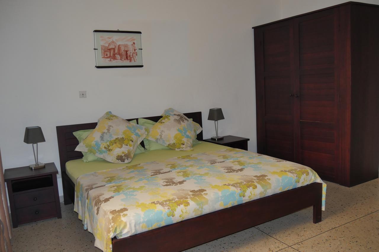 Best View Bed & Breakfast Lome Exterior photo